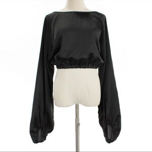 Weworewhat NWT Billow Long Sleeve Open Back Satin Crop Top Size L in Black
